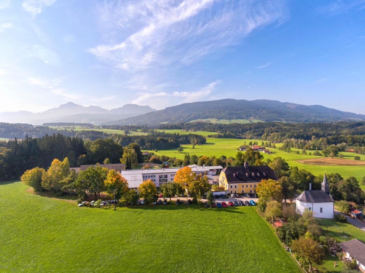 Haus Chiemgau - Kolping-Familienhotel تآيسيندورف المظهر الخارجي الصورة