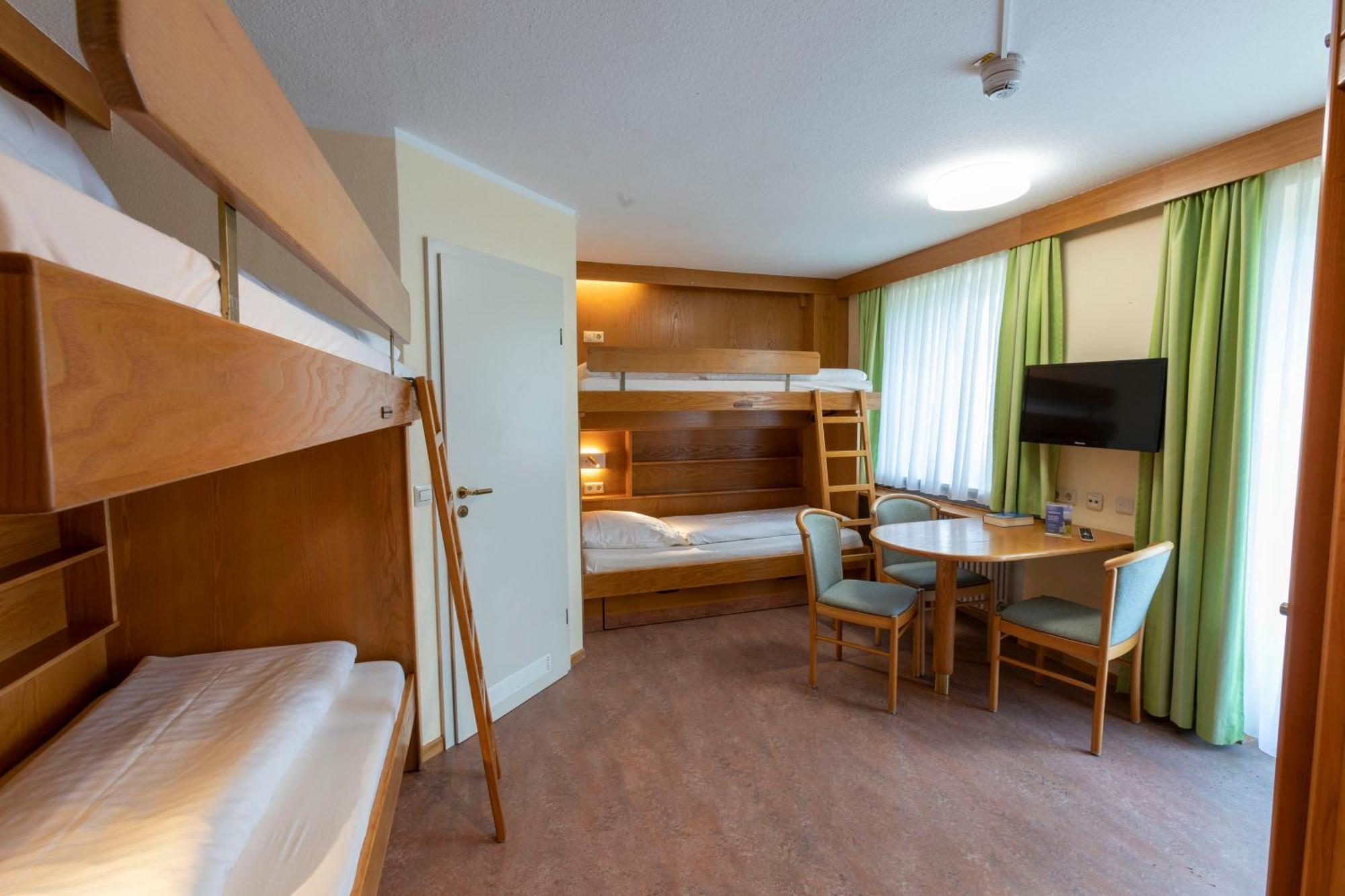 Haus Chiemgau - Kolping-Familienhotel تآيسيندورف المظهر الخارجي الصورة